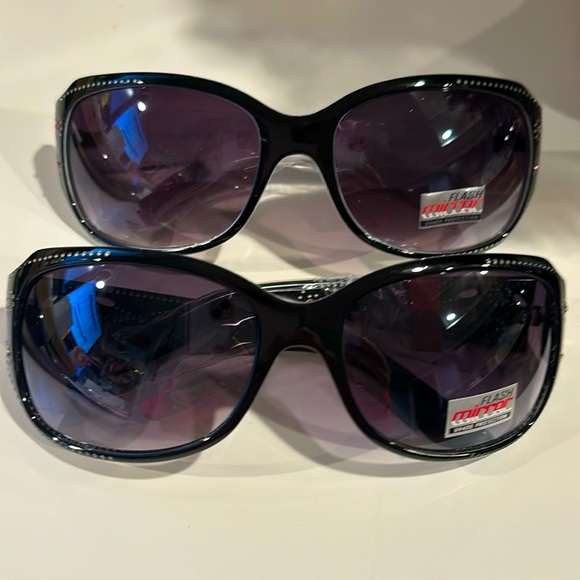 Accessories - Fill the stockings with 🕶️ bundle